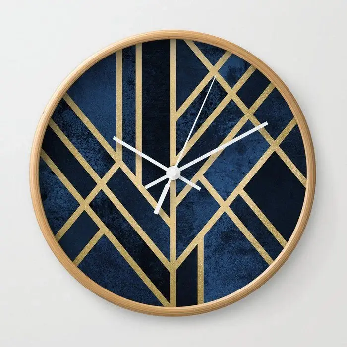 The Nova Geometric Clock